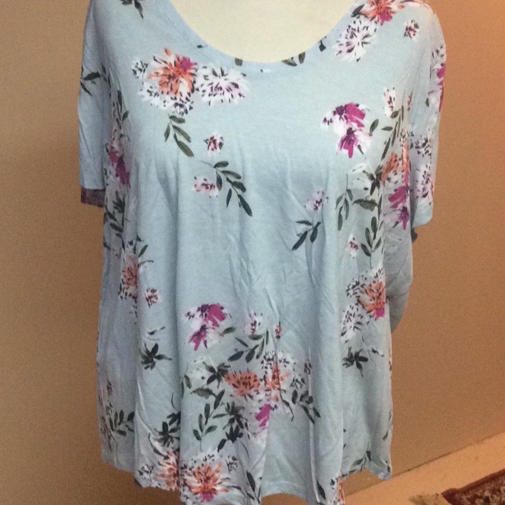 Women’s a.n.a., 3X short sleeved top.